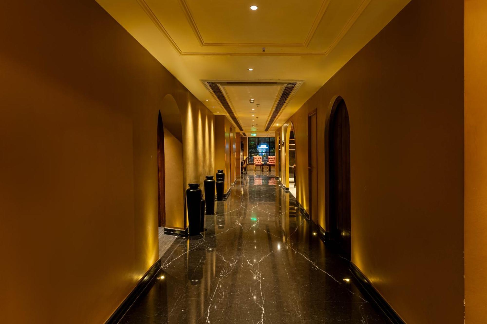 Historia Royal Hotel Udaipur Luaran gambar