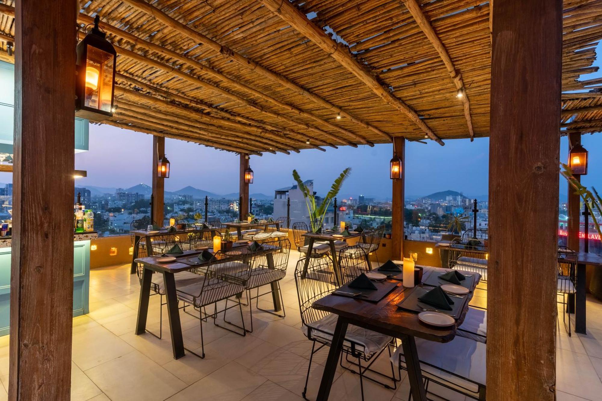 Historia Royal Hotel Udaipur Luaran gambar